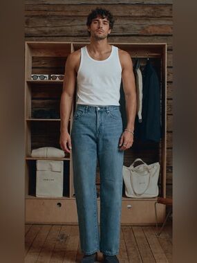 Men's High Rise Straight Leg Jeans in Medium Blue